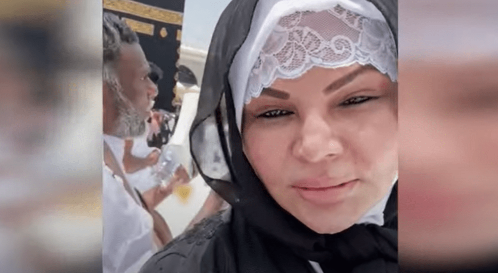 Indian Rakhi Sawant Slammed for Creating a Scene at Kaaba