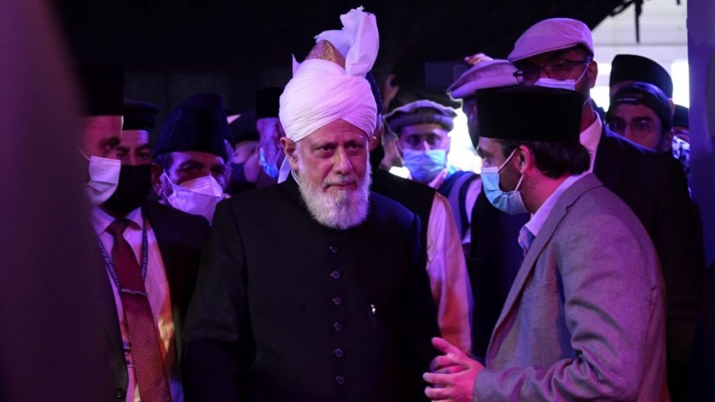 People of Jalsa – ‘I Had the Privilege of Showing Huzoor the Spinning Wheel’