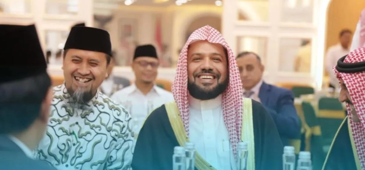 Imam of Masjid Nabawi, Ahmad Hudhaify Visiting Indonesia