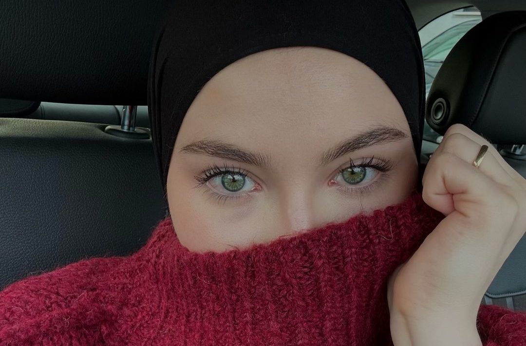 3 Winter-Friendly Hijab Styles That Don’t Look Bulky