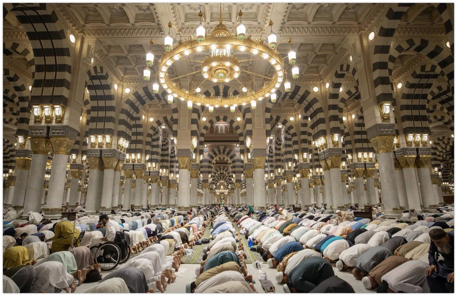 Lunar Eclipse Prayer at Masjid an Nabawi Lasted 1 Hour and 7 Minutes