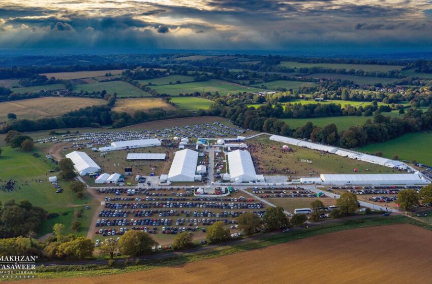  An Intellectual Gathering of Thousands of Muslim Women in the UK