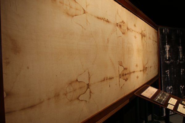  The Shroud of Turin: Fact or Fiction?