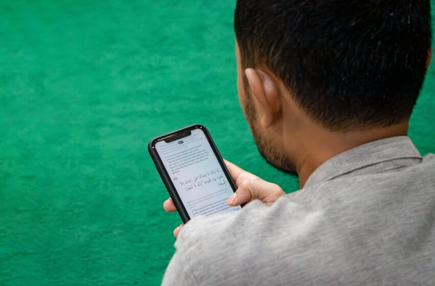  Can You Fatwah Shop with AI? The Answer Might Surprise You