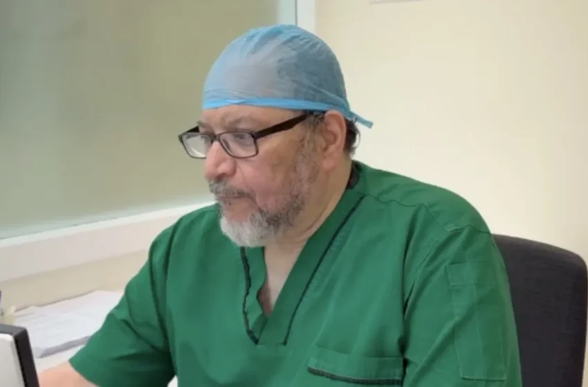  Saudi Doctor Teaches Quran at Masjid an-Nabawi for 12 Years to Honor Late Mother